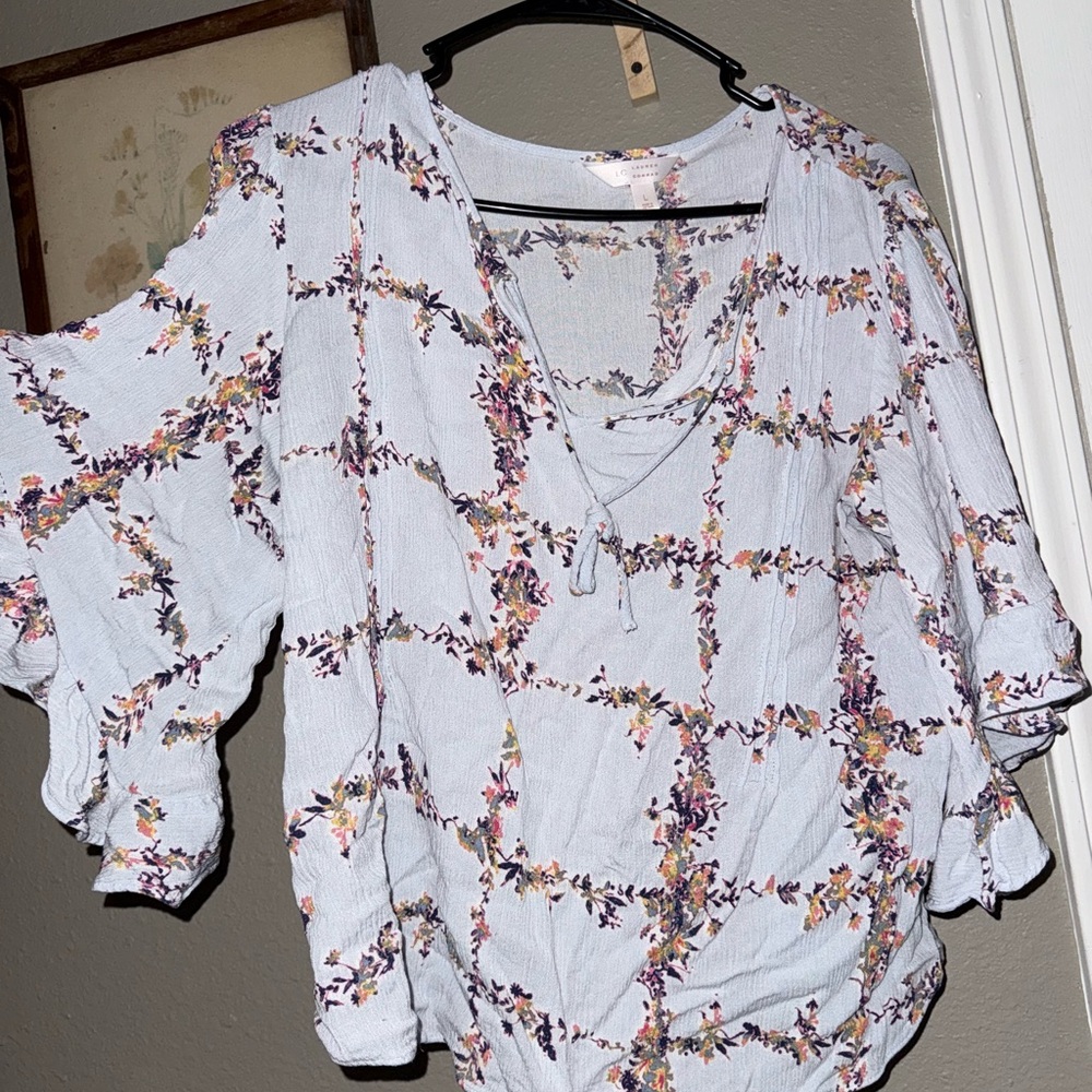 Lauren Conrad flowy top